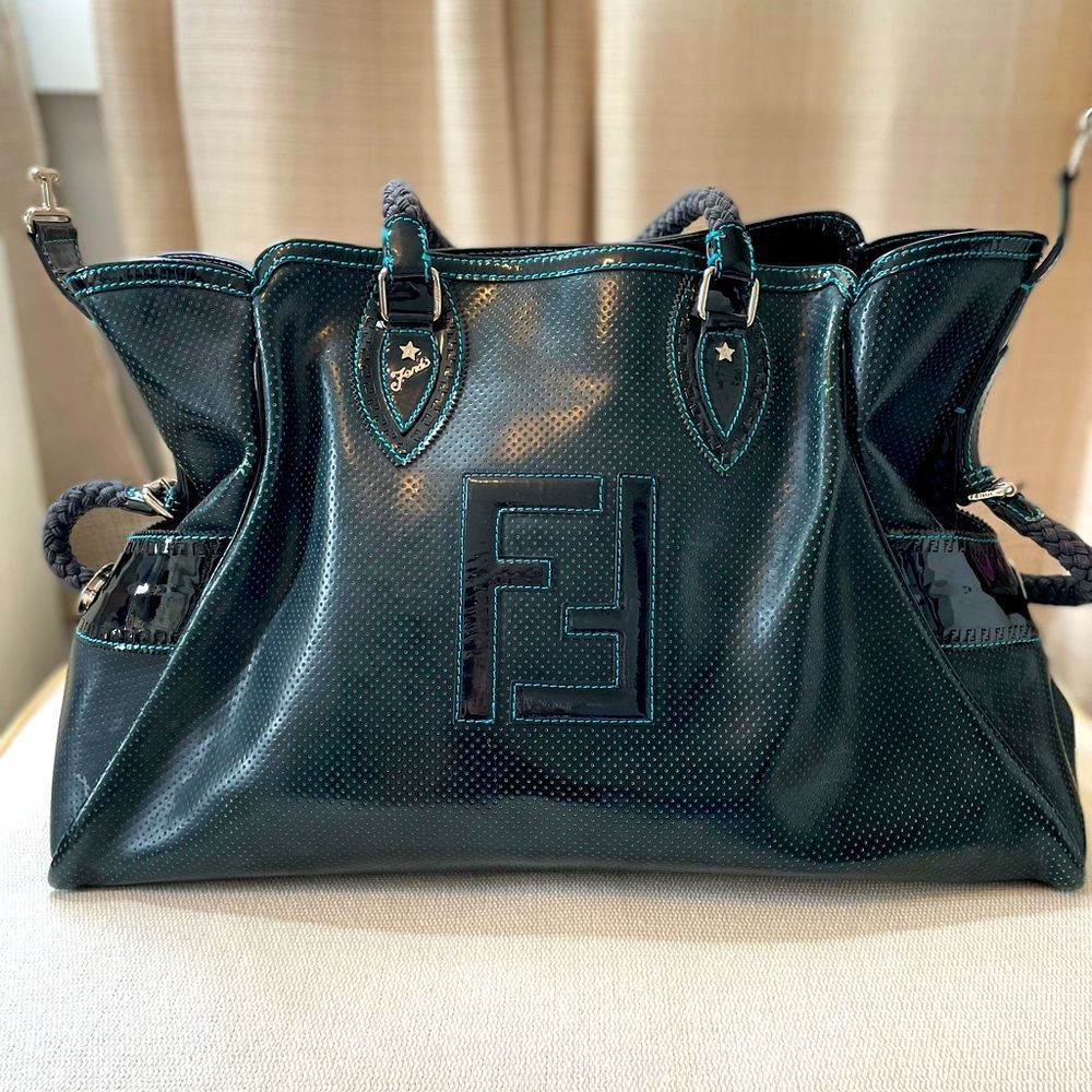 ⭐️FENDI Black Leather Tote Bag EUC